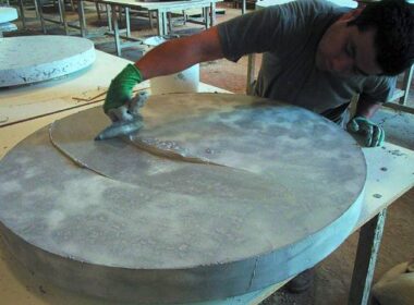 applying sealer to a concrete countertop