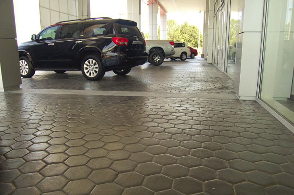 Cast-In-Place Stamped, Over 5,000 Square Feet, First Place Edwards Concrete Co., Winter Garden, Fla.