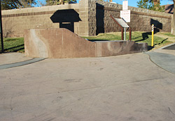 Each bench is 4 feet wide and 30 feet long, with a level top that rises in steps to a height of 5 feet in some places. Ondriskos crew built forms for the benches from half-inch plywood according to the Atkins design.