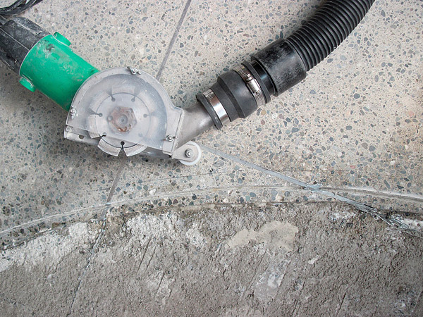 DEcorative engraving with a concrete crack chaser