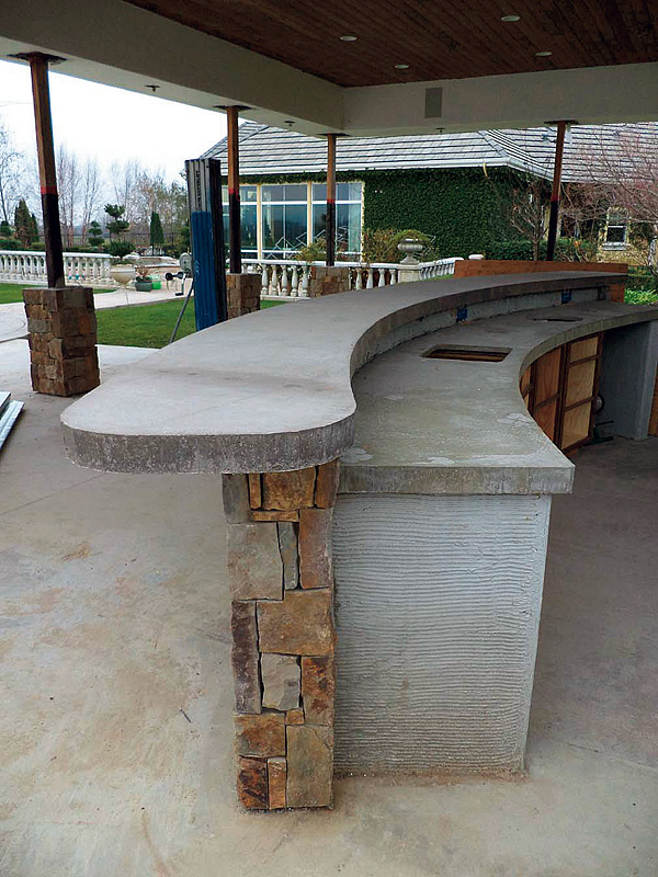 Cast in place concrete countertop for outdoor kitchen