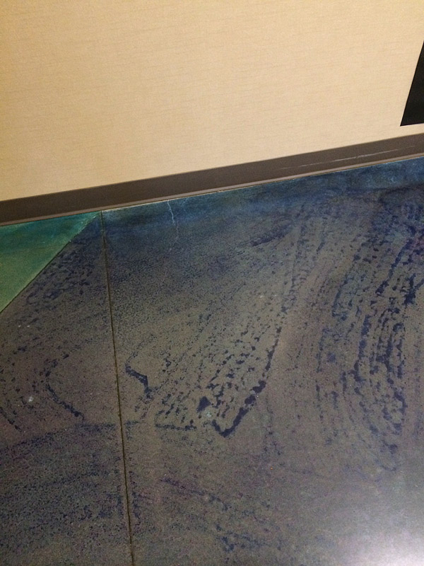 Moisture damage on concrete floors
