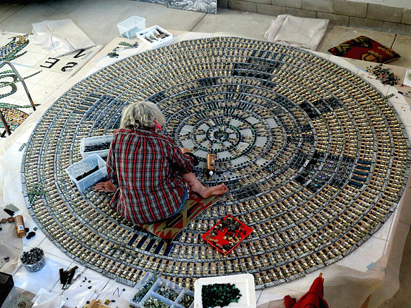 Robin Brailsford Lithomosaics - Brailsford, 61, grew up in an artistic family in an old-fashioned oceanfront town on Massachusetts North Shore. Her mother, Frances Wosmek, who died in 2014 at age 96, wrote and illustrated childrens books and was the first card designer hired by American Greetings. Brailsfords father was a master mariner, a sea captain originally from London.