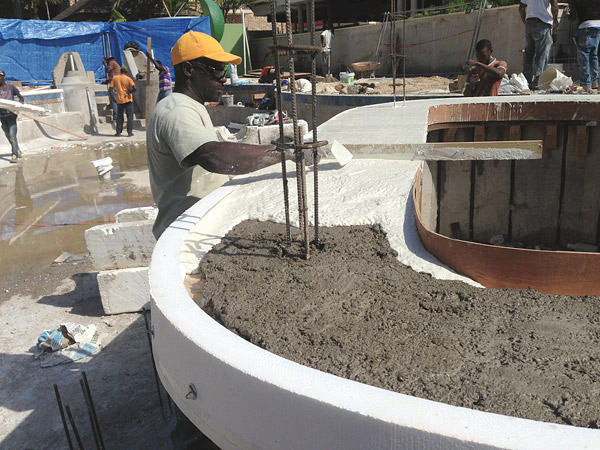 Stegmeier concrete foam forms bullnose finish on pool coping and concrete bar top