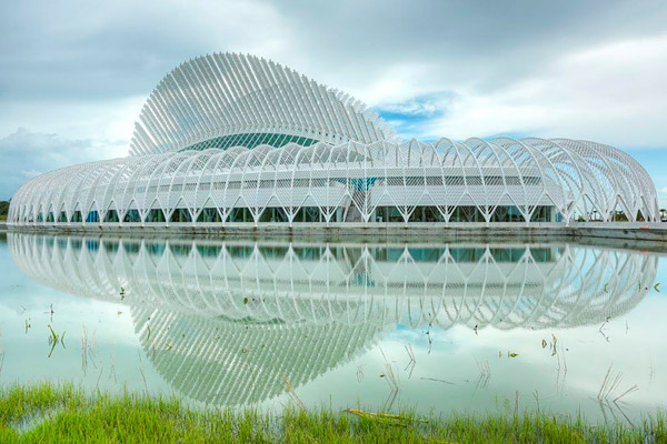 University of South Floridas Polytechnic 555 Building on the campus of Florida Polytechnic University in Lakeland, Florida. Photos courtesy of American Society of Concrete Contractors