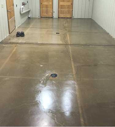 lighht brown floor with epoxy vapor barrier coat