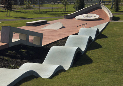 Lock 8 Skate & BMX Park Located beside the Lock 8 Canal, the Lock 8 Skate and BMX Park has a design inspired by the ships that pass through the waterway.