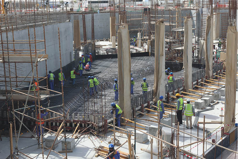 Construction of the aquarium with footings.