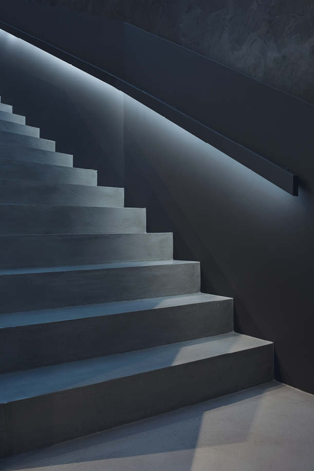 Simple concrete stairs with underlighting.