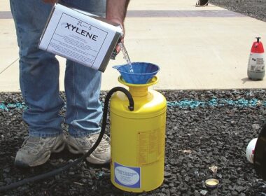 tried and true steps for cleaning a pump sprayer