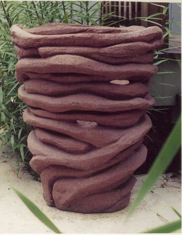 Extruded concrete formed into a concrete pot
