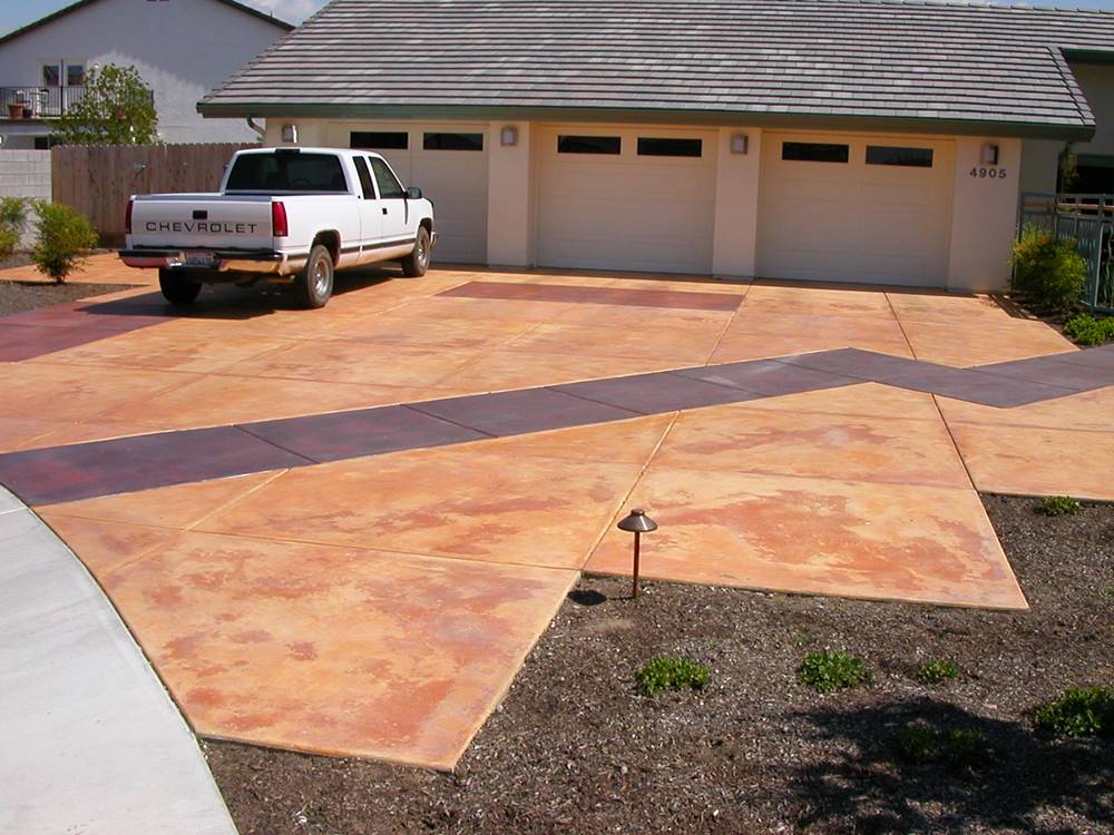 Outdoor Concrete Stains on a driveway