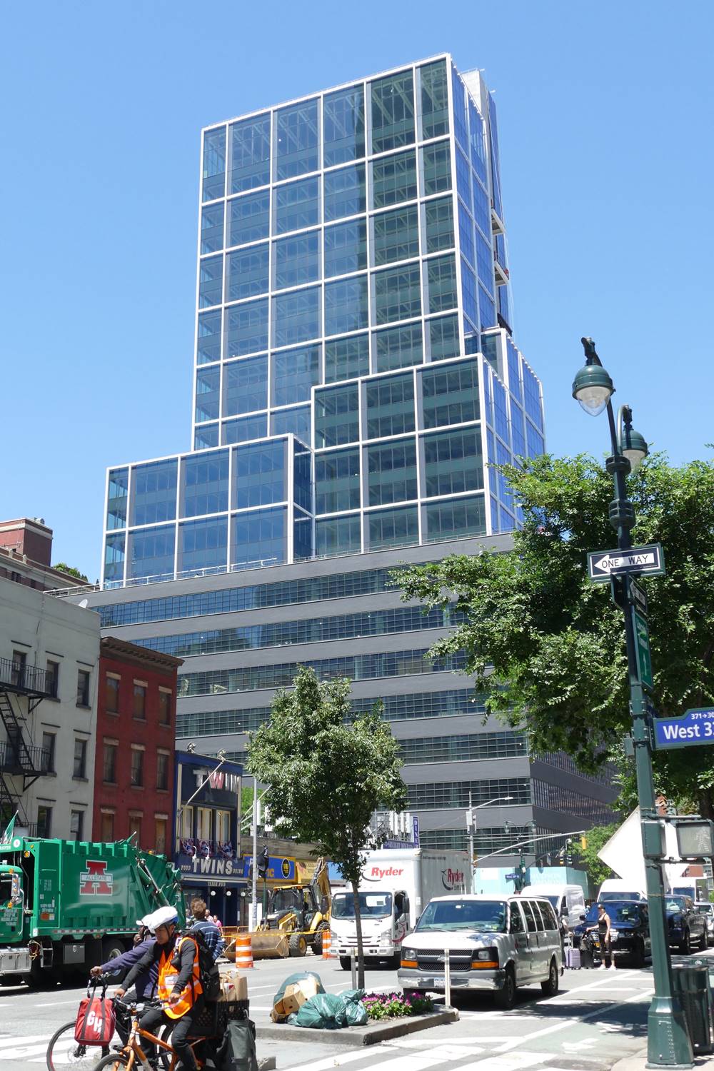 The Hudson Commons High-Rise