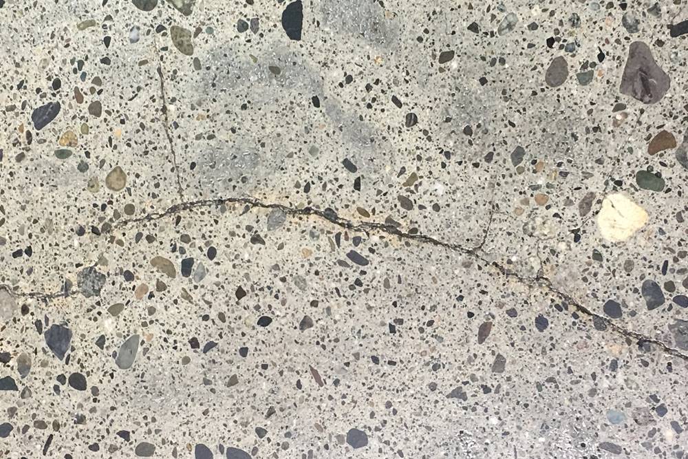 plastic shrinkage cracks - what causes them and how to deal with them