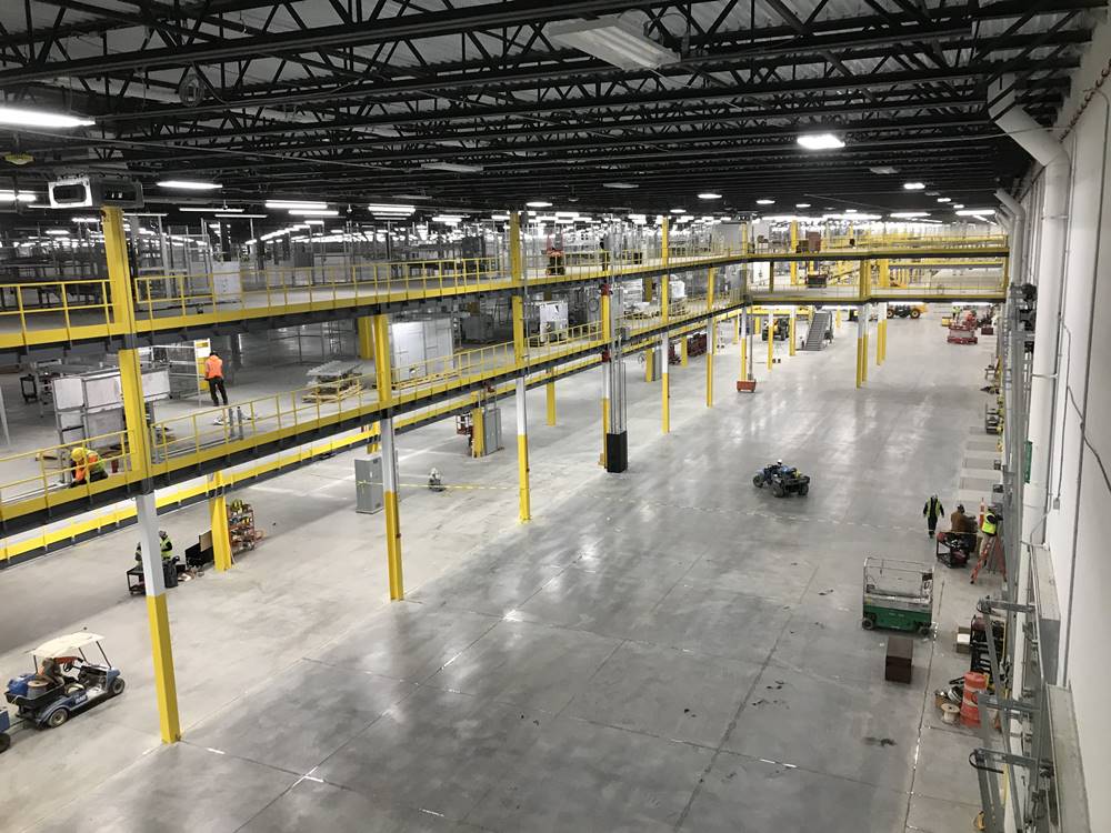Epoxy vs. Polyurea Joint Fillers in a warehouse large warehouse