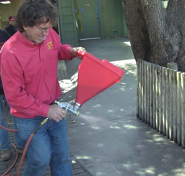tom ralston applying sparkle grain on concrete