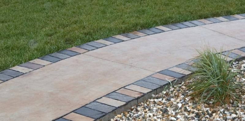 Bons new Border Stamp Set is available in the classic and popular Worn Brick Soldier Course pattern. The set of 4 mats is each sized 25 x 8, and stamps the exact same pattern.