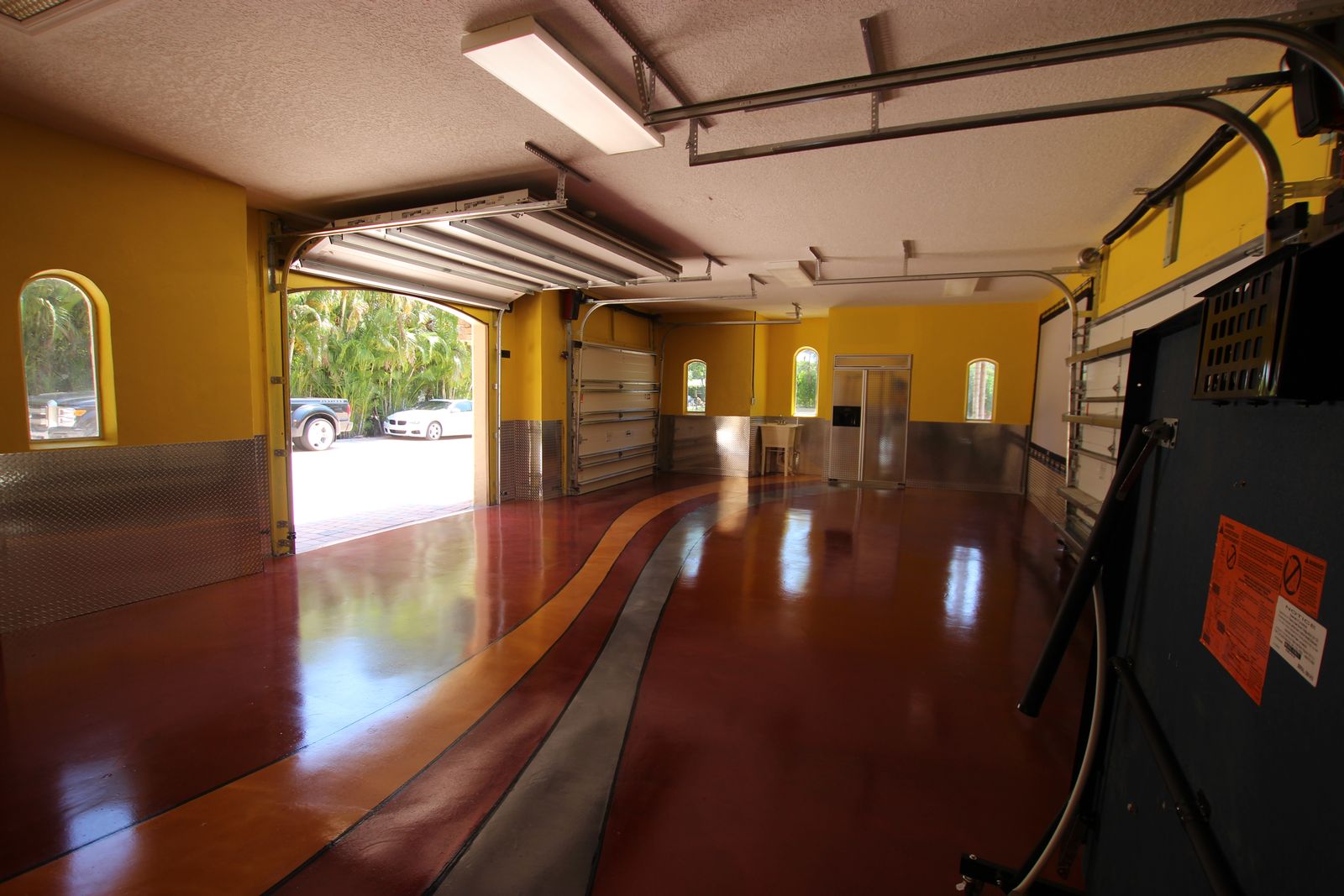 Vanilla Ice Project garage floor