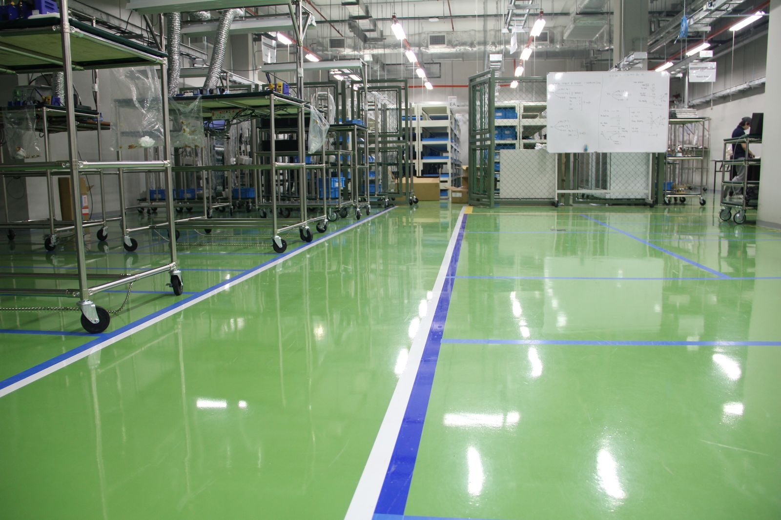 Flowcrete anti-static floor for Toshiba