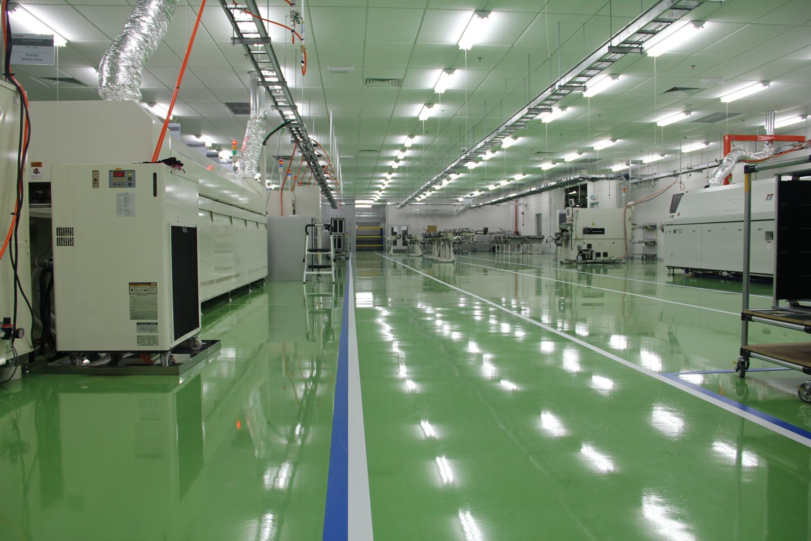 Flowcrete anti-static floor for Toshiba