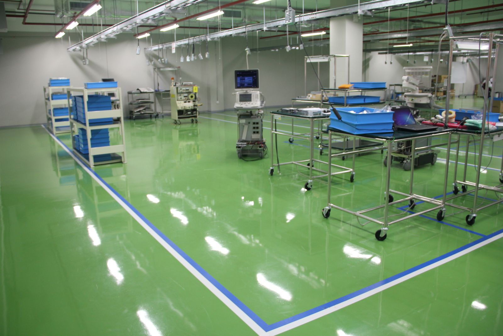 Flowcrete anti-static floor for Toshiba