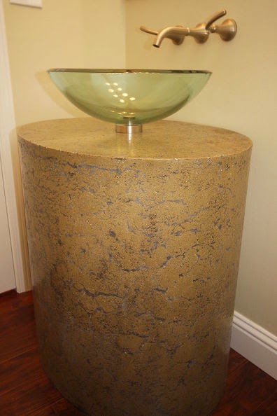 For many traditional bathrooms not having storage here would not work,