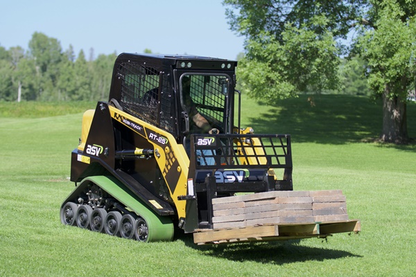ASV equips the RT-25 with direct drive pumps