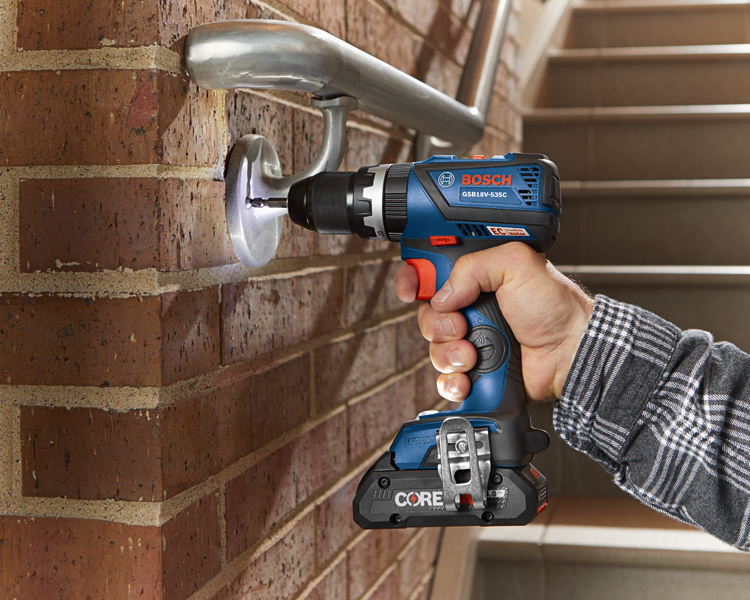 18 V EC Brushless Connected-Ready Compact Tough 1/2 In. Hammer Drill/Driver with (1) CORE18 V 4.0 Ah Compact Battery_GSB18V