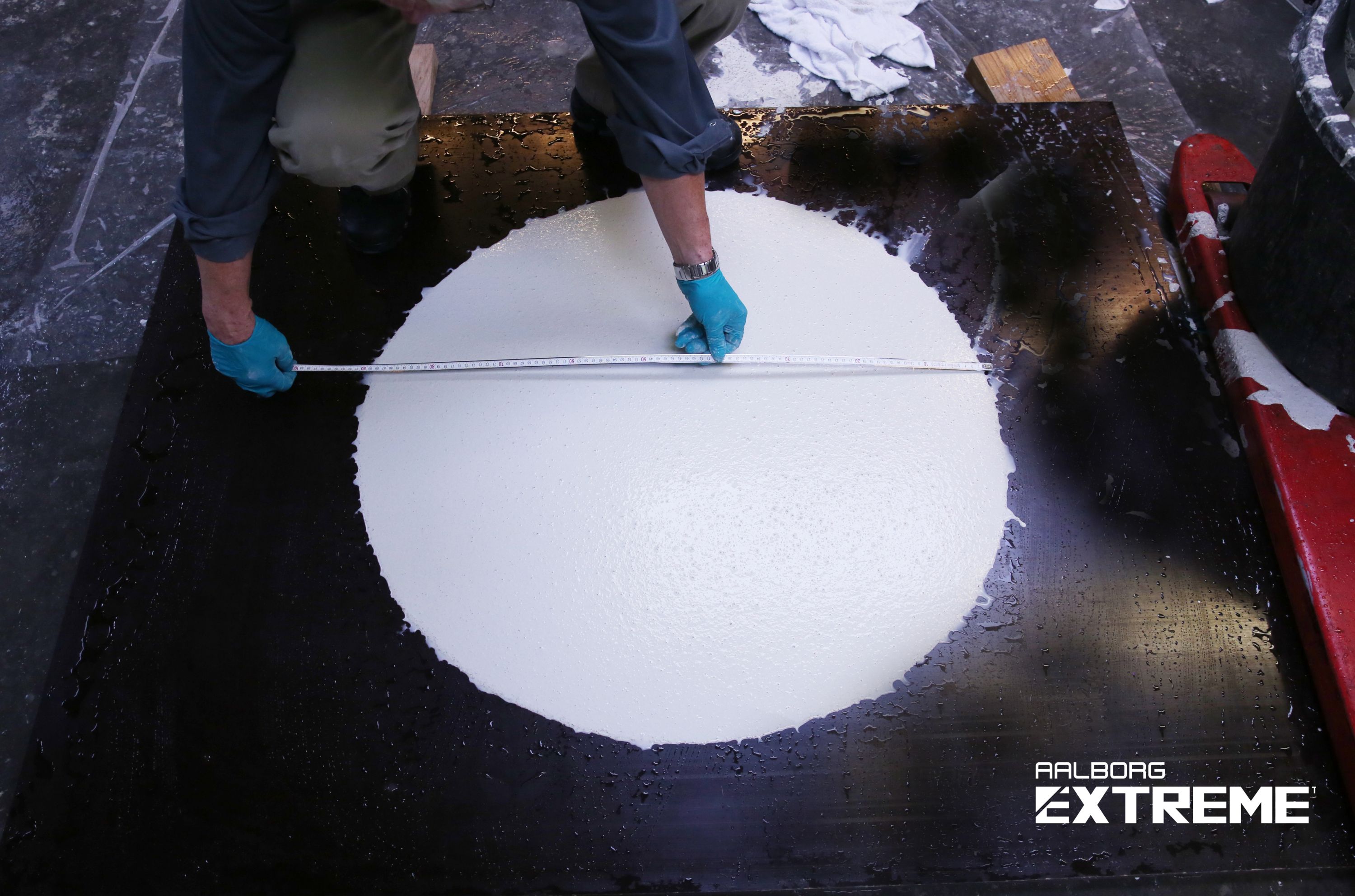 Aalborg White, a recognized and trusted global brand, is the White Cement used in the Aalborg Extreme TM Light 120, providing among others, the enhanced interaction with admixtures and a predictable and reliable UHPC performance due to its high degree of chemical purity and the inherent stability of quality.