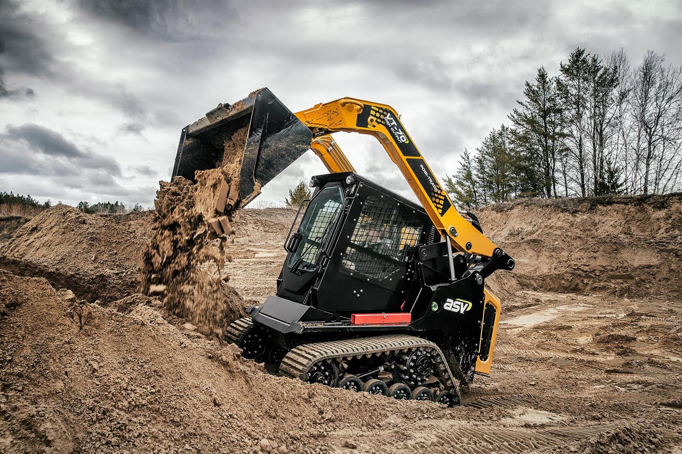 rubber-tracked compact track loader