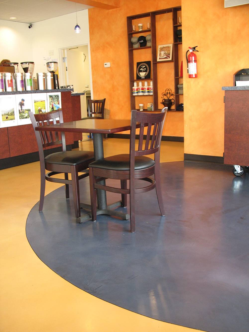 Skraffino Concrete Microtoppings in a cafe