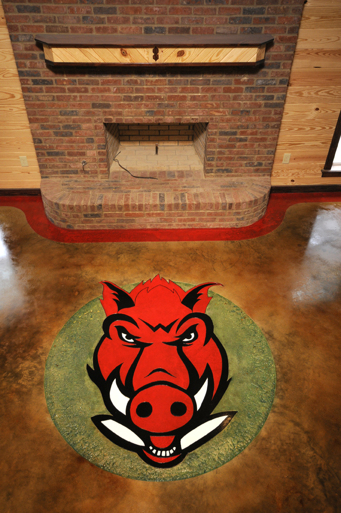 Red Arkansas razorback concrete design